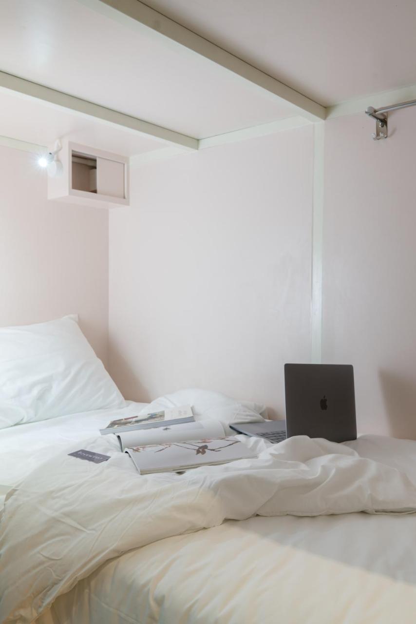 Temmu Co-Living Hostel Μπαντούνγκ Εξωτερικό φωτογραφία