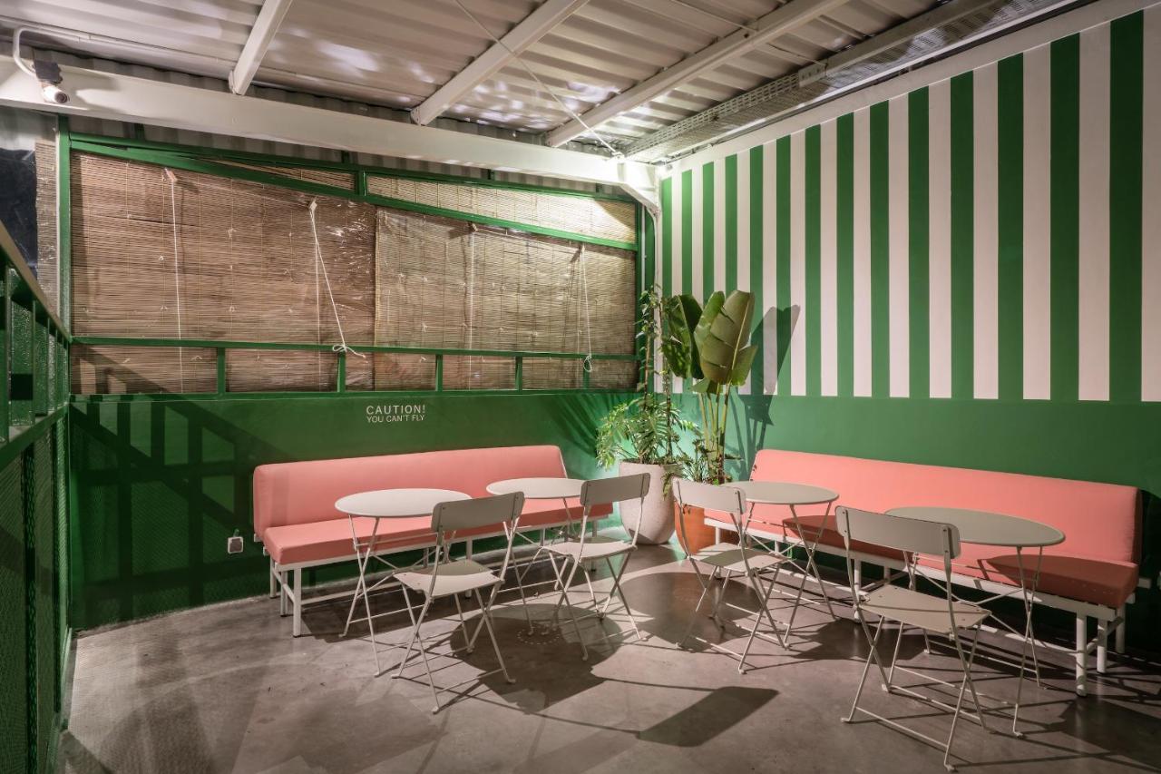 Temmu Co-Living Hostel Μπαντούνγκ Εξωτερικό φωτογραφία